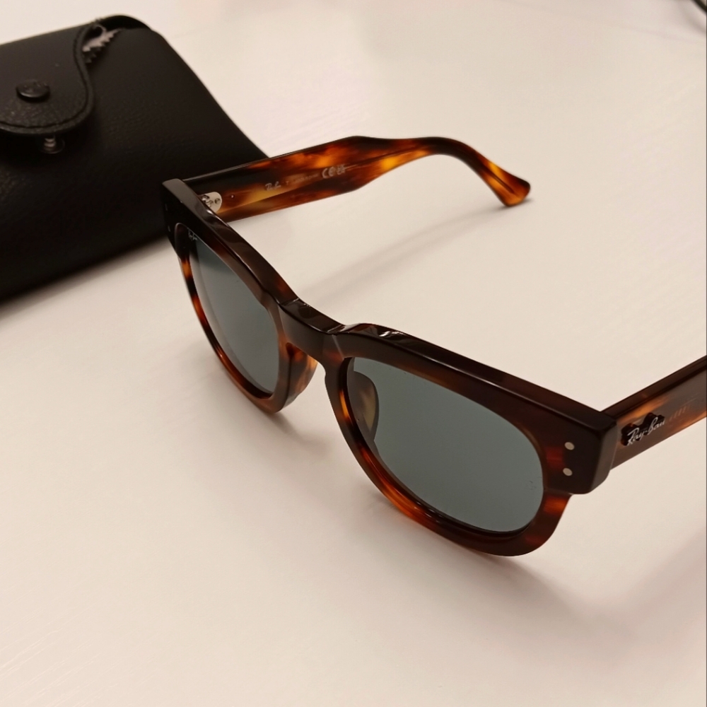 Ray-Ban Mega Hawkeye Havana Sunglasses